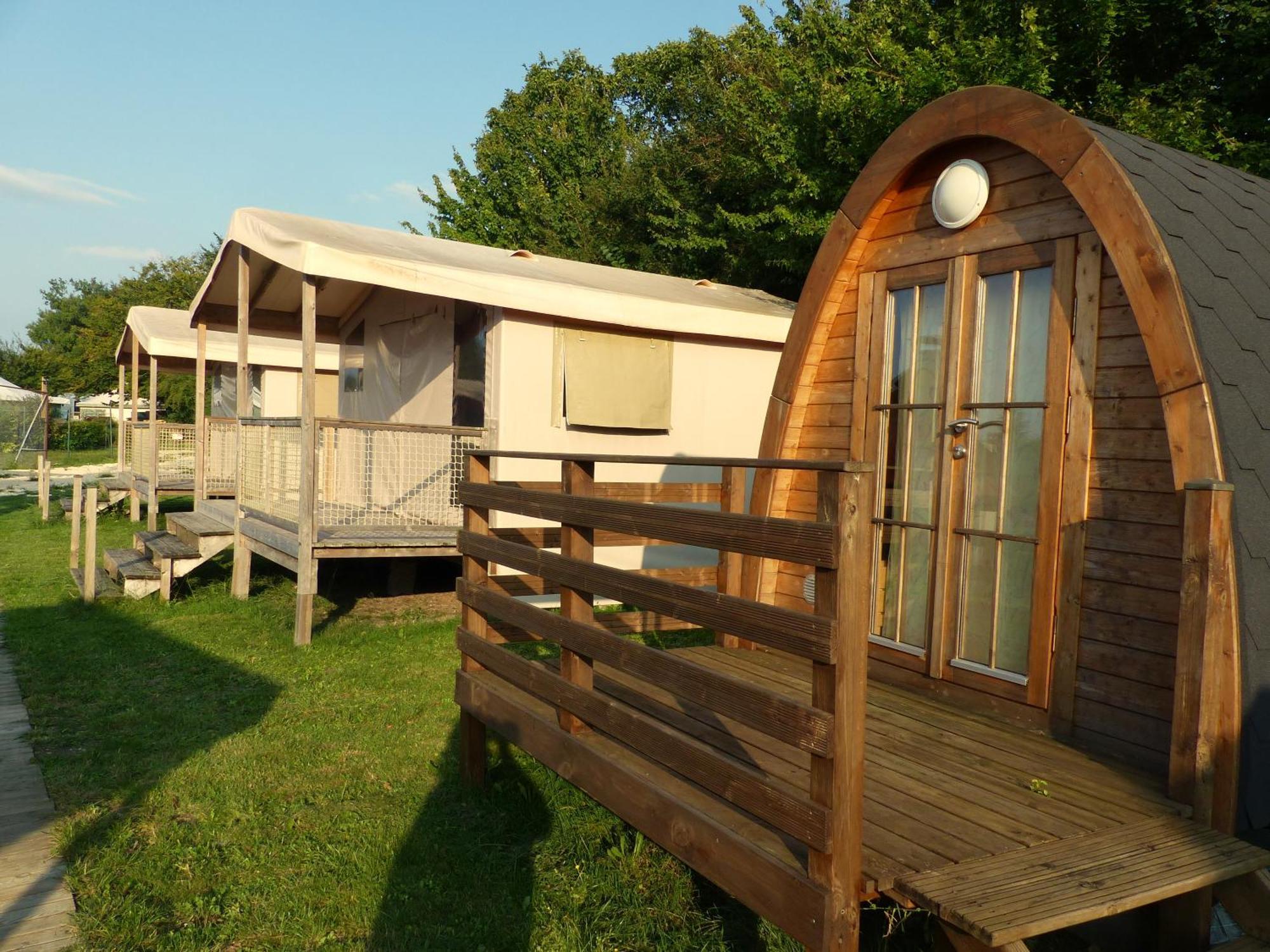 Camping Du Pontis Verteillac Exteriör bild
