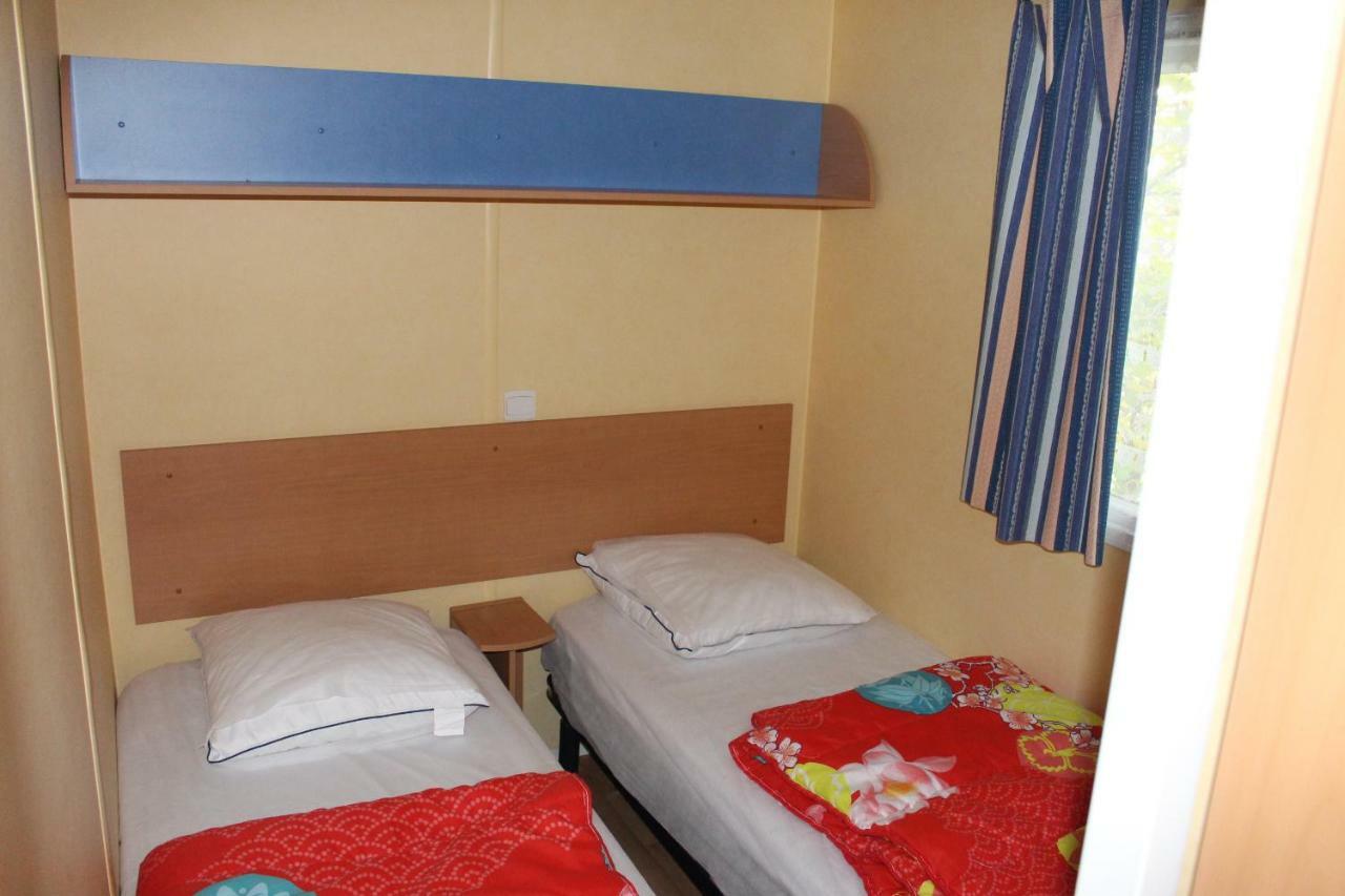 Camping Du Pontis Verteillac Exteriör bild