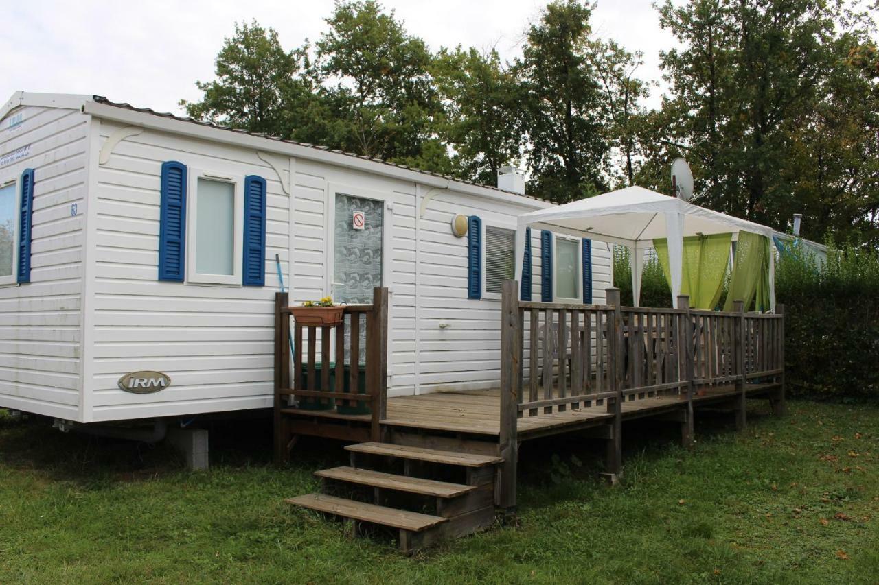 Camping Du Pontis Verteillac Exteriör bild