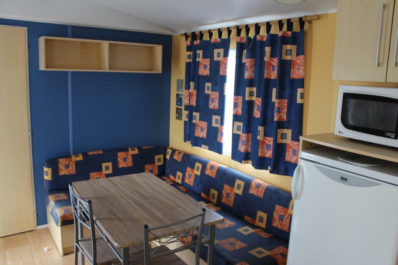Camping Du Pontis Verteillac Exteriör bild