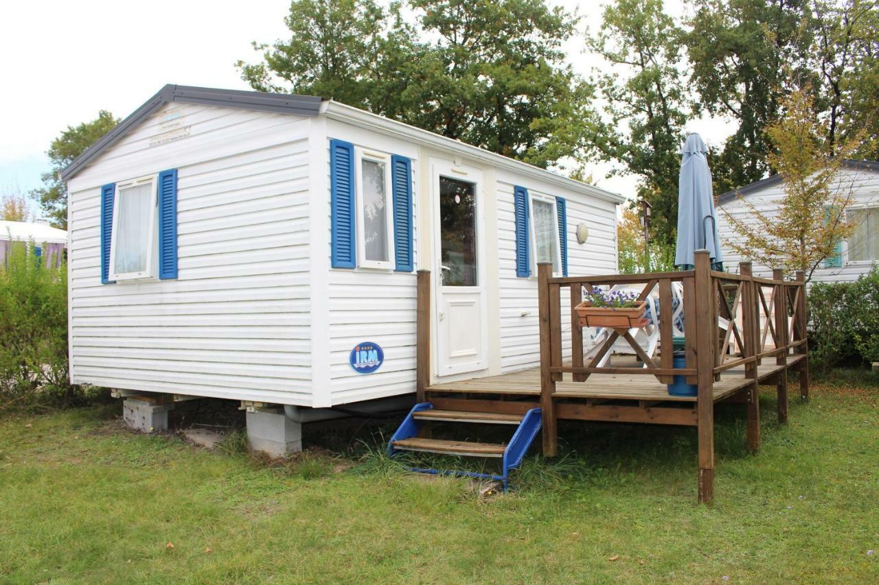 Camping Du Pontis Verteillac Exteriör bild